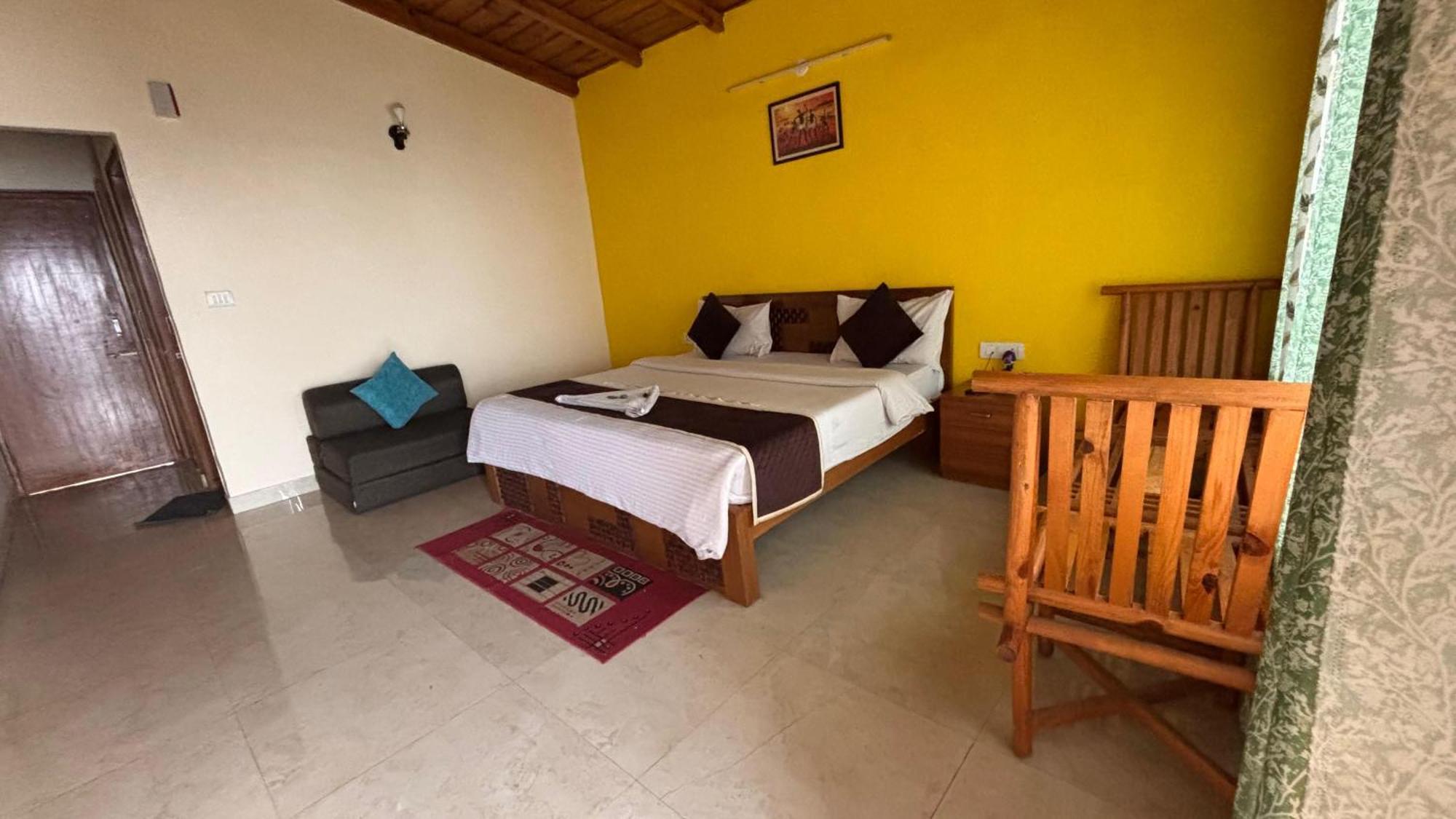 Bhowali Pragati Resort & Restaurant- Eden Of Kumaon מראה חיצוני תמונה